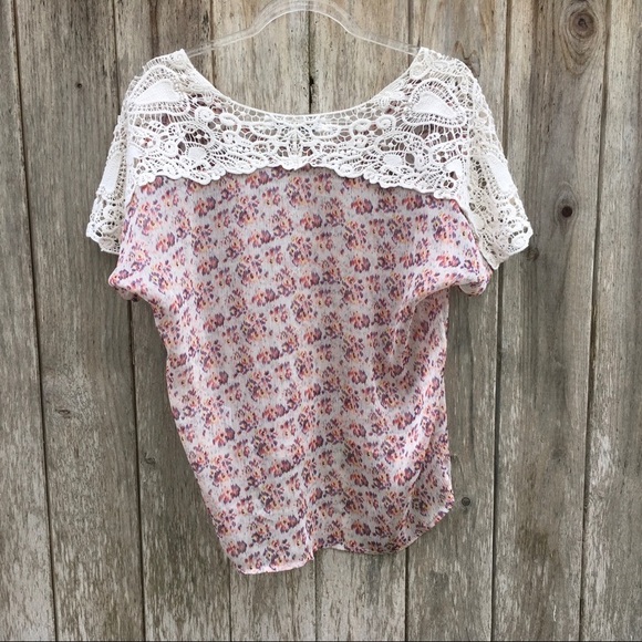Collective Concepts Sheer Pastel Floral Scoop Neck Short Sleeve Blouse XS - Picture 4 of 5